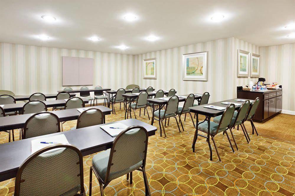 Comfort Inn & Suites Greenwood Near University Buitenkant foto