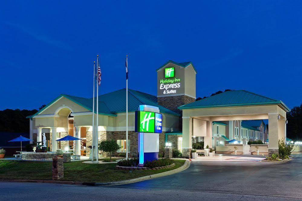 Comfort Inn & Suites Greenwood Near University Buitenkant foto